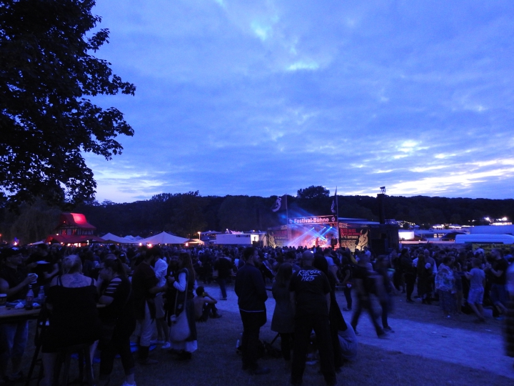 89_Abendstimmung_Festival_Buehne_DSCN0355