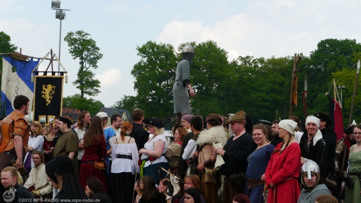 Besucher Markteröffnung