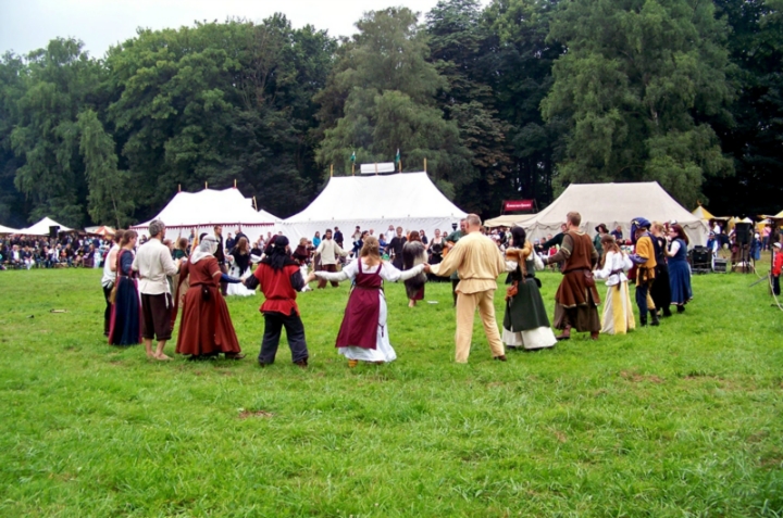 Tanz der Marktleute BüBu I 01